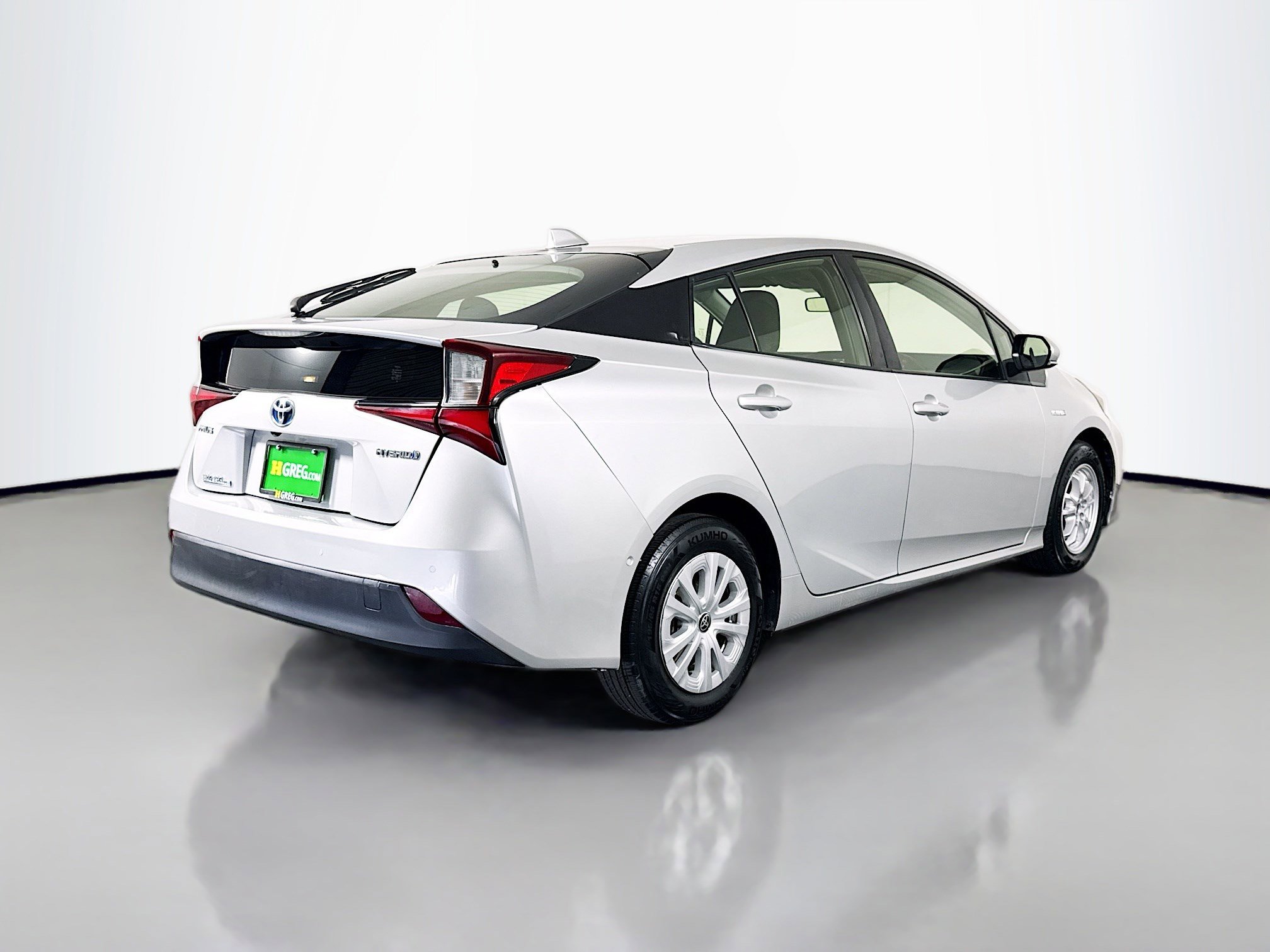 Used 2021 Toyota Prius LE FWD image 10