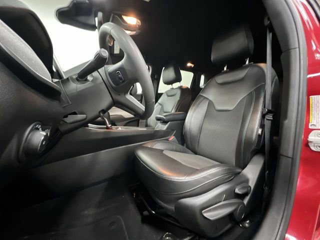 Used 2024 Jeep Compass Latitude image 18