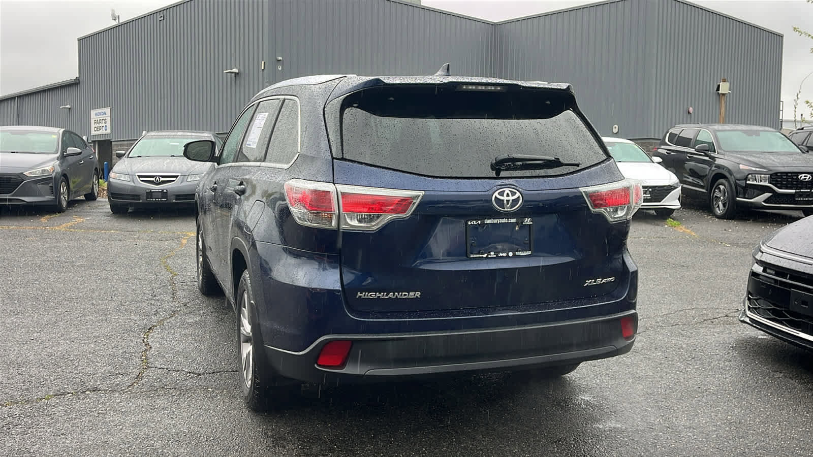 Used 2015 Toyota Highlander XLE AWD/4WD image 6