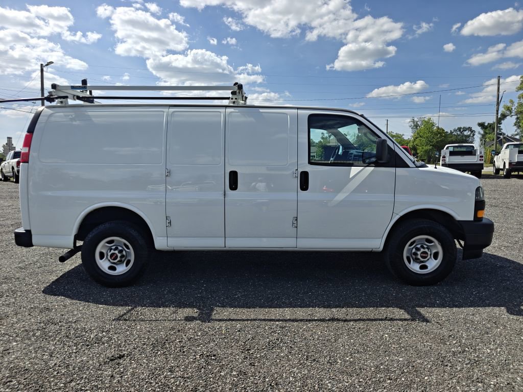 Used 2023 GMC Savana 2500 w/ Driver Convenience Package RWD image 5
