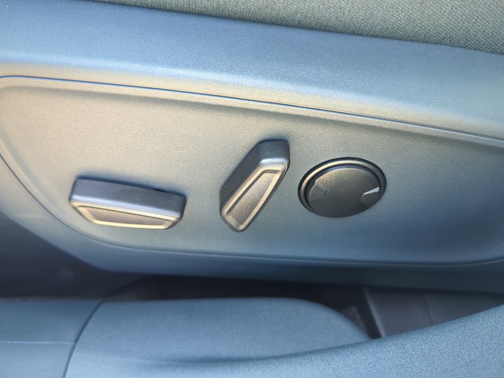 New 2025 Ford Maverick XLT w/ XLT Luxury Package image 13