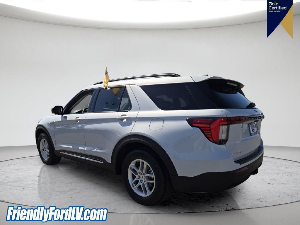 Certified 2025 Ford Explorer Active RWD image 4
