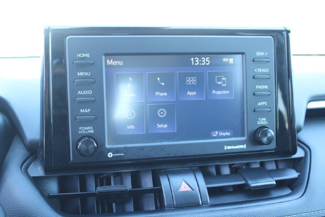 Used 2022 Toyota RAV4 XLE FWD image 25