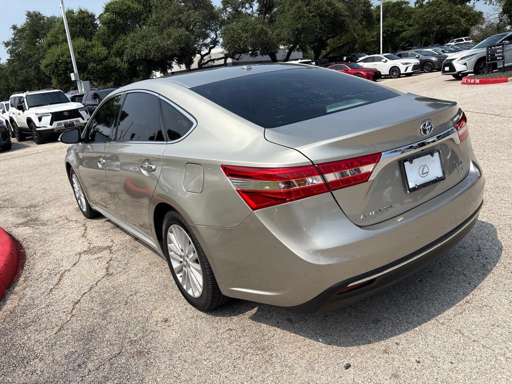 Used 2014 Toyota Avalon XLE Touring FWD image 3