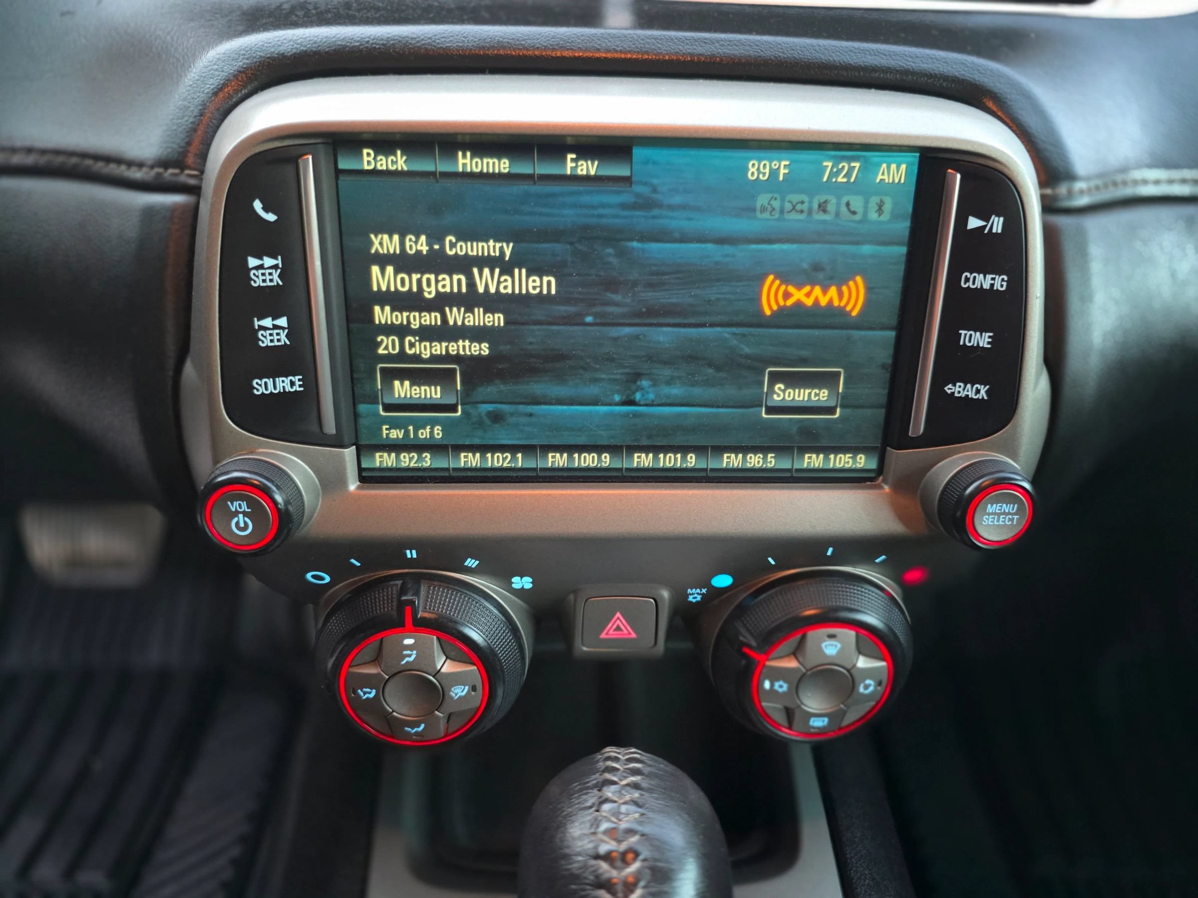 Used 2015 Chevrolet Camaro LT RWD image 17