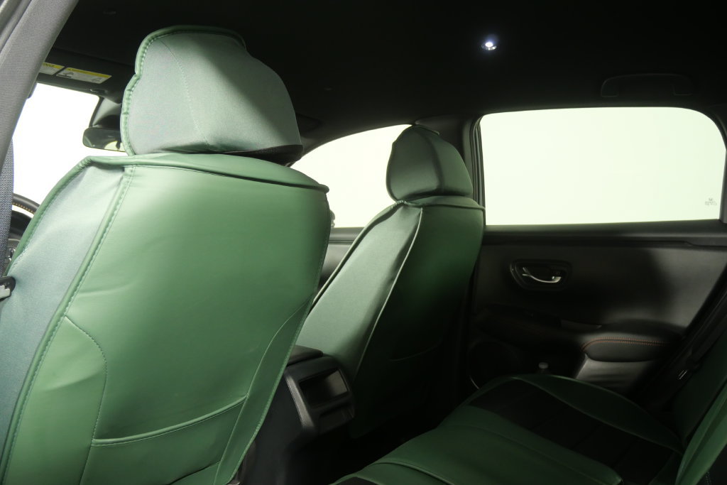 Used 2025 Honda HR-V Sport image 15