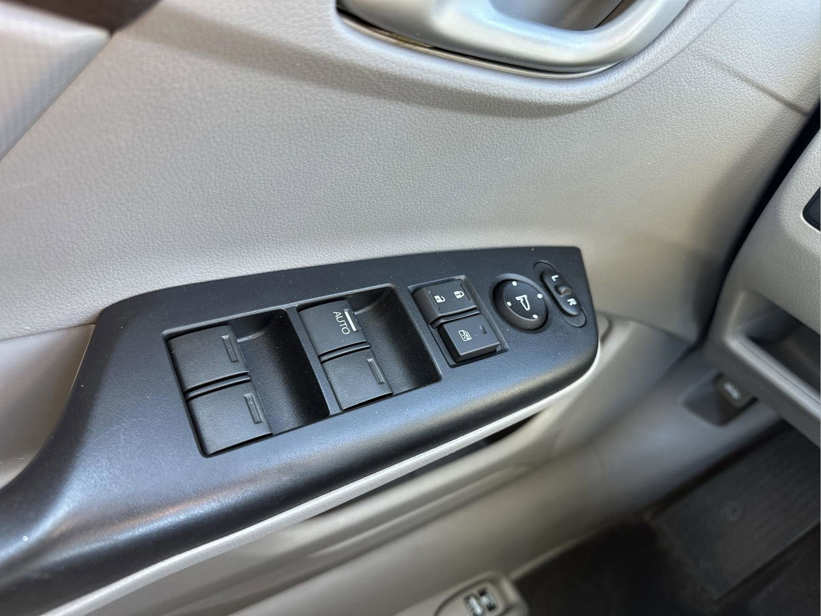 Used 2012 Honda Civic LX image 21