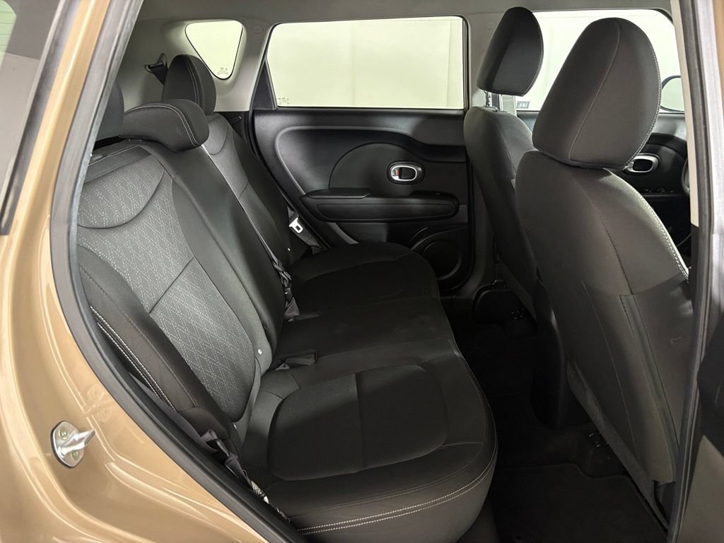 Used 2016 Kia Soul FWD image 35