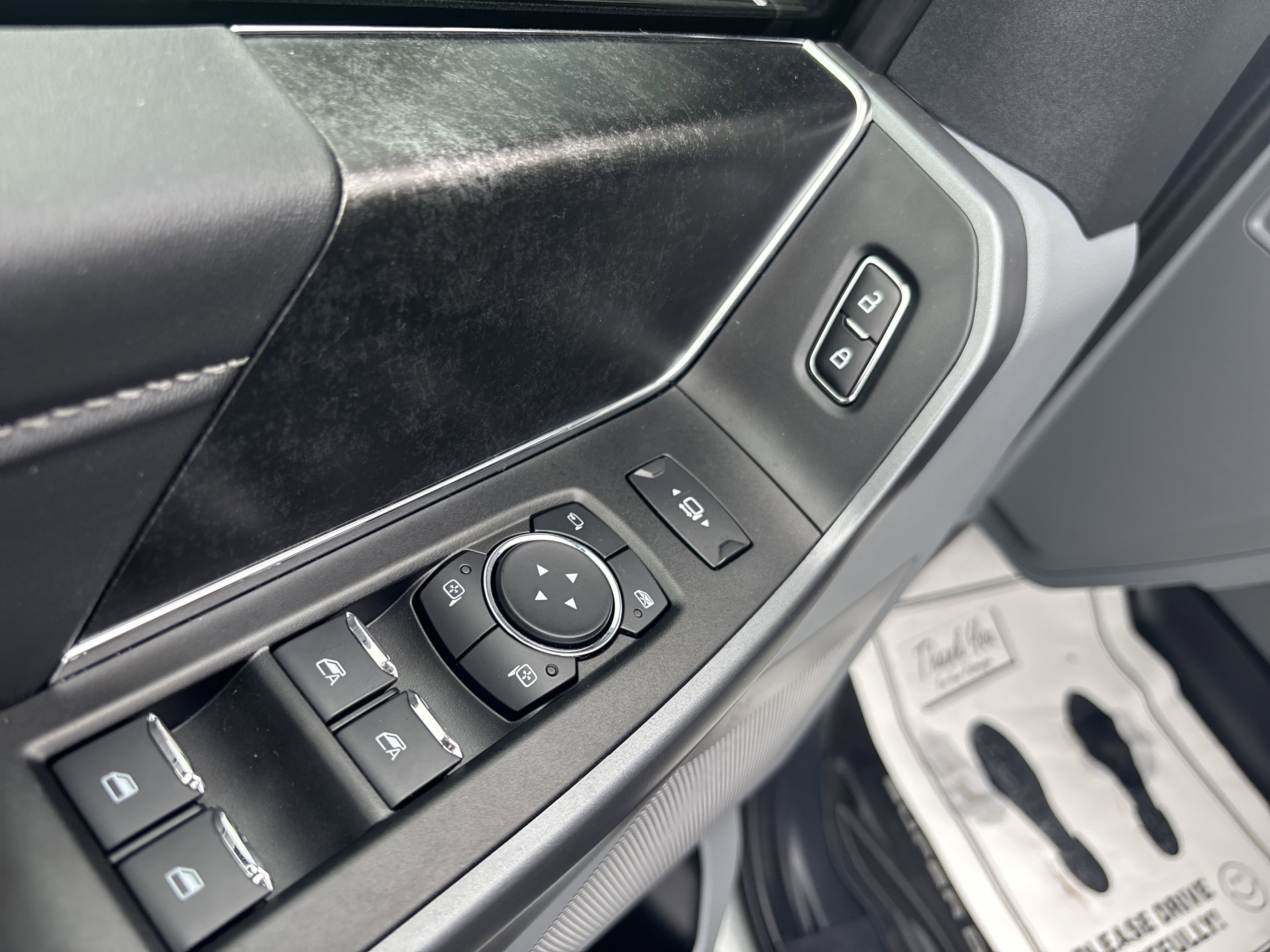 Used 2025 Ford F250 XLT w/ Black Appearance Package image 17
