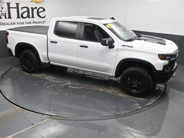 Used 2024 Chevrolet Silverado 1500 ZR2 w/ Technology Package image 47