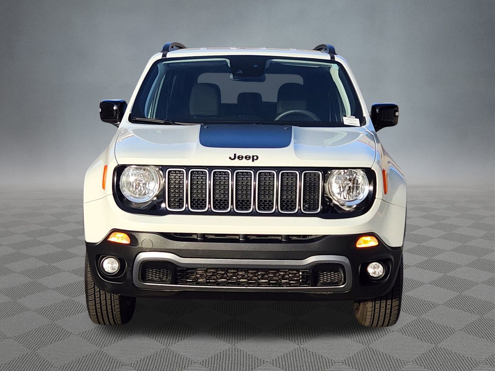 Used 2023 Jeep Renegade Latitude image 2