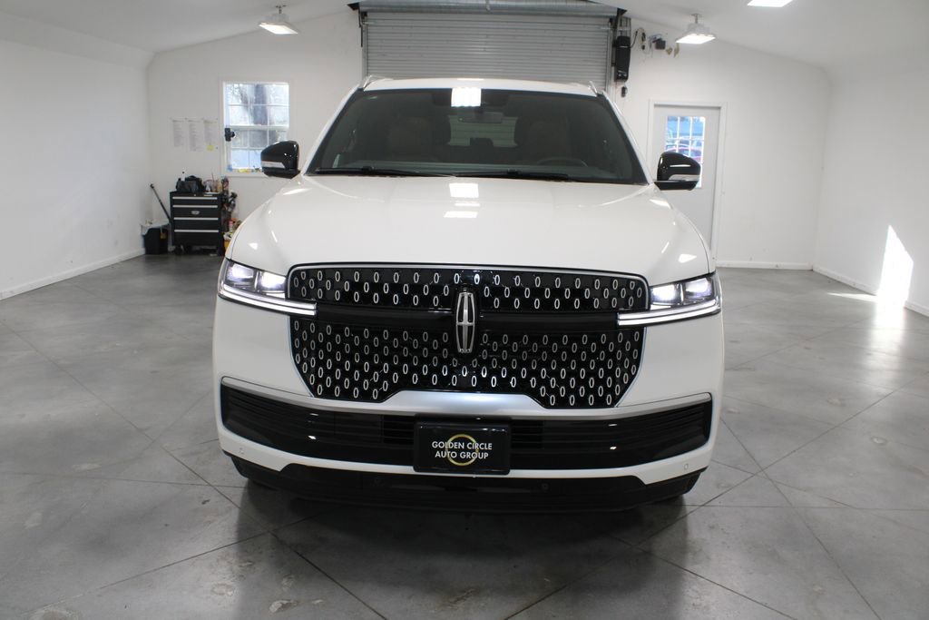New 2026 Lincoln Navigator L Reserve image 2