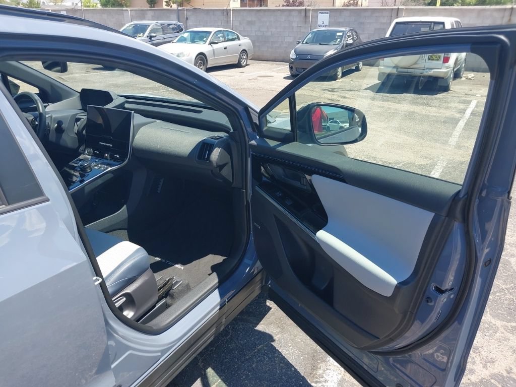 Used 2023 Subaru Solterra AWD image 9