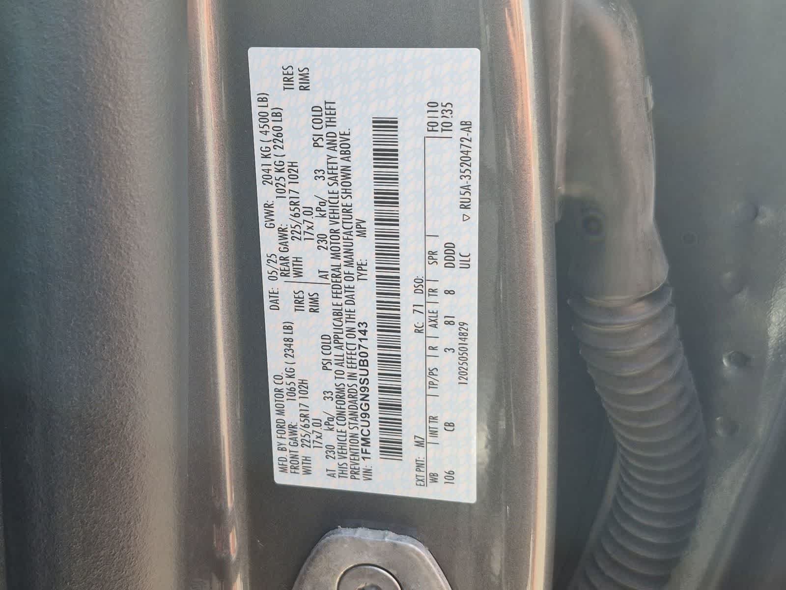 Used 2025 Ford Escape Active AWD/4WD image 32