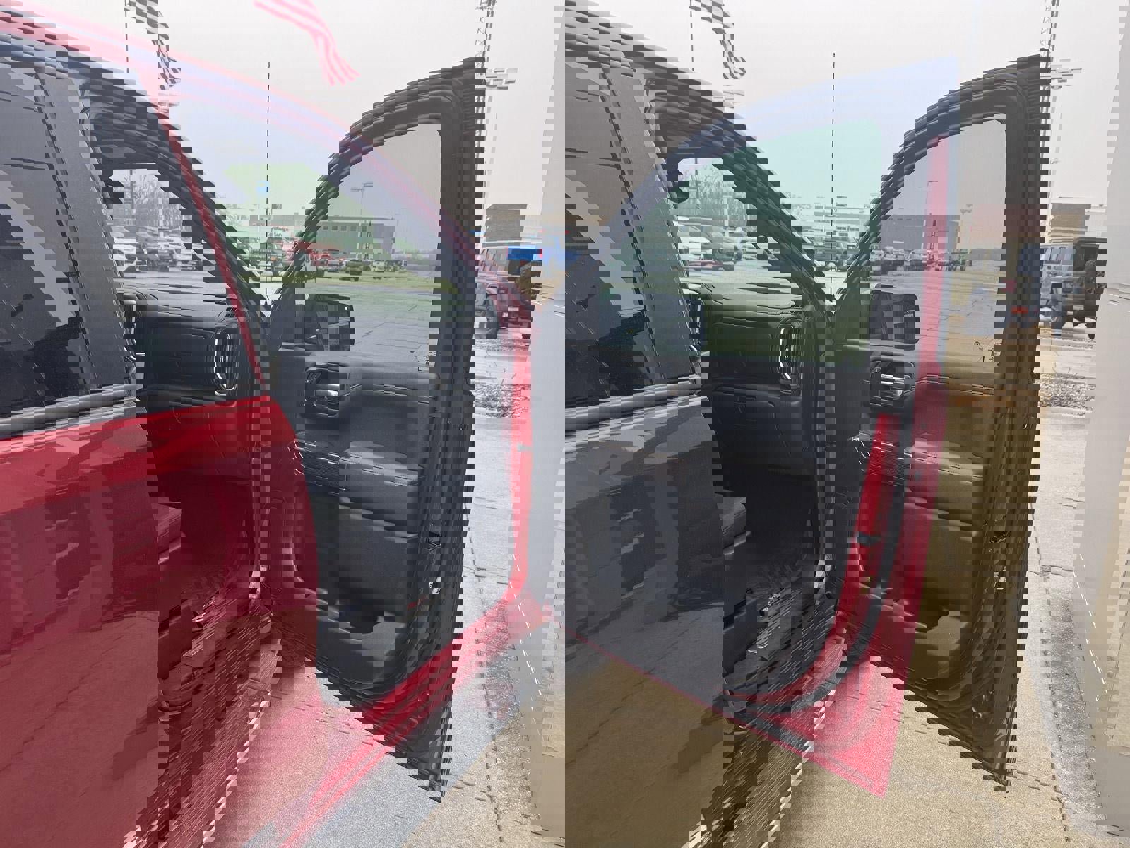 Used 2021 Chevrolet Silverado 1500 LT image 28