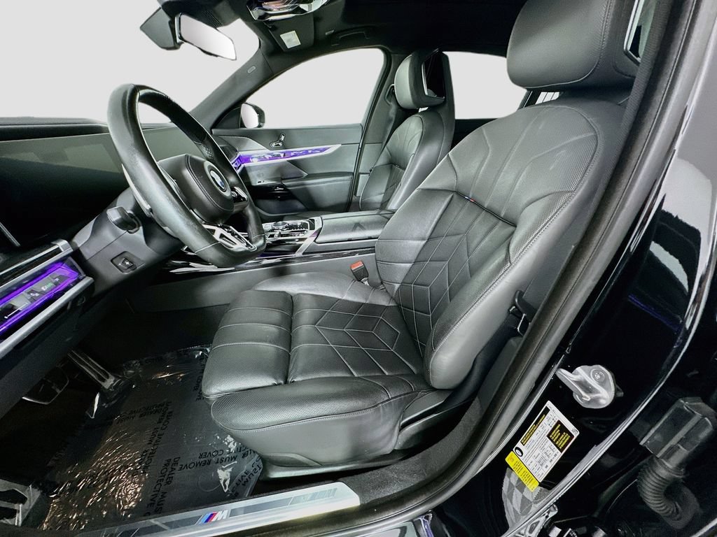 Used 2023 BMW 740i RWD image 5