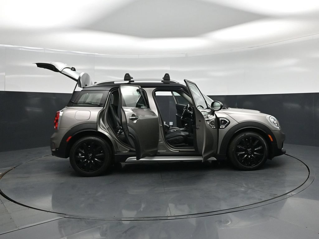 Used 2019 MINI Cooper Countryman S w/ Premium Package FWD image 5