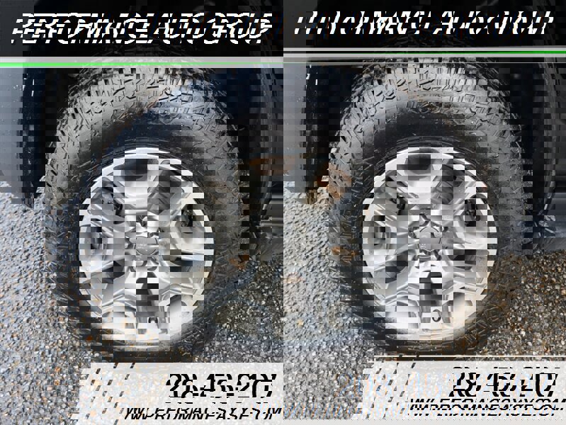 Used 2020 Jeep Cherokee Trailhawk w/ Cold Weather Group image 25