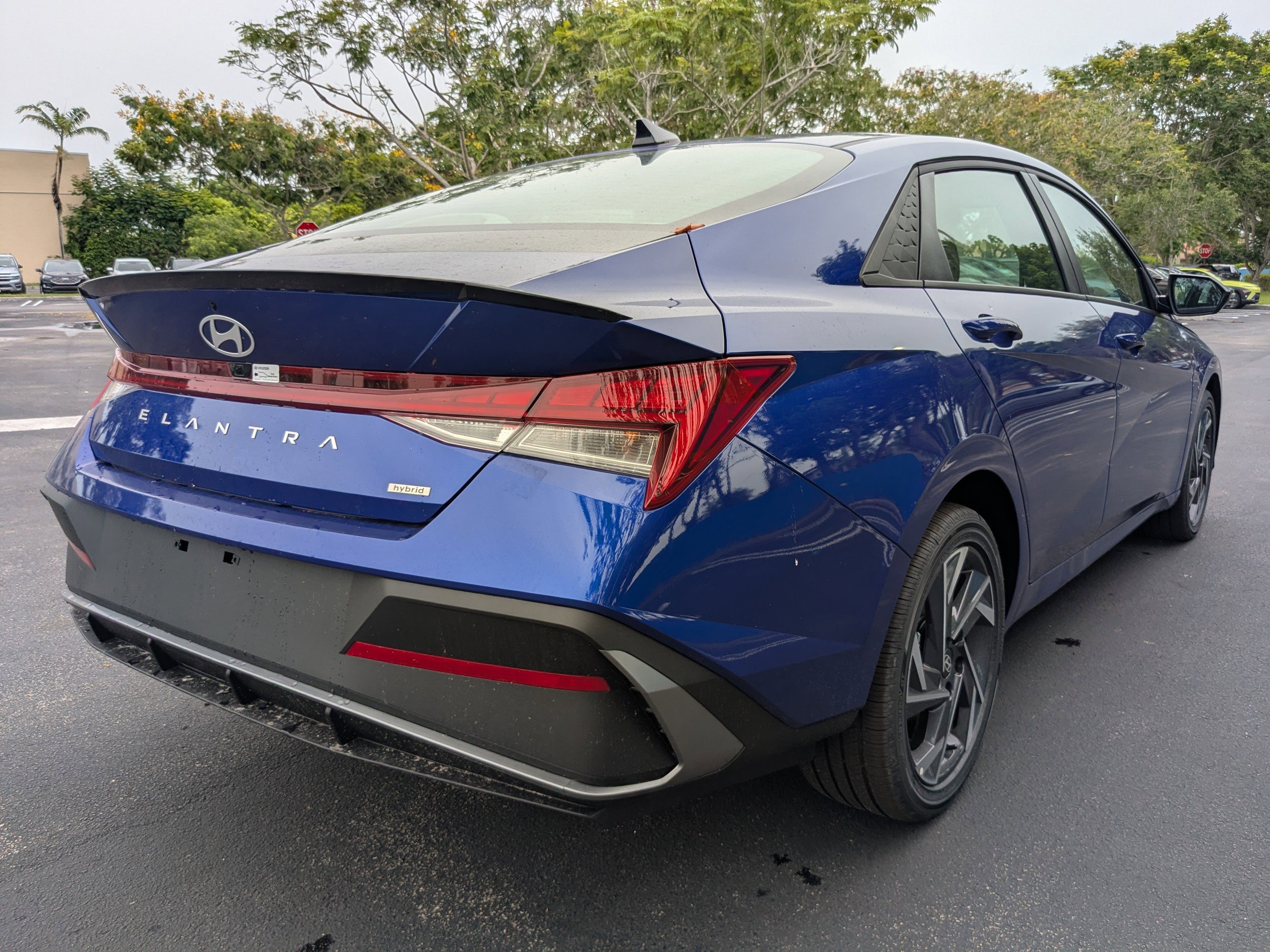 New 2025 Hyundai Elantra SEL image 4