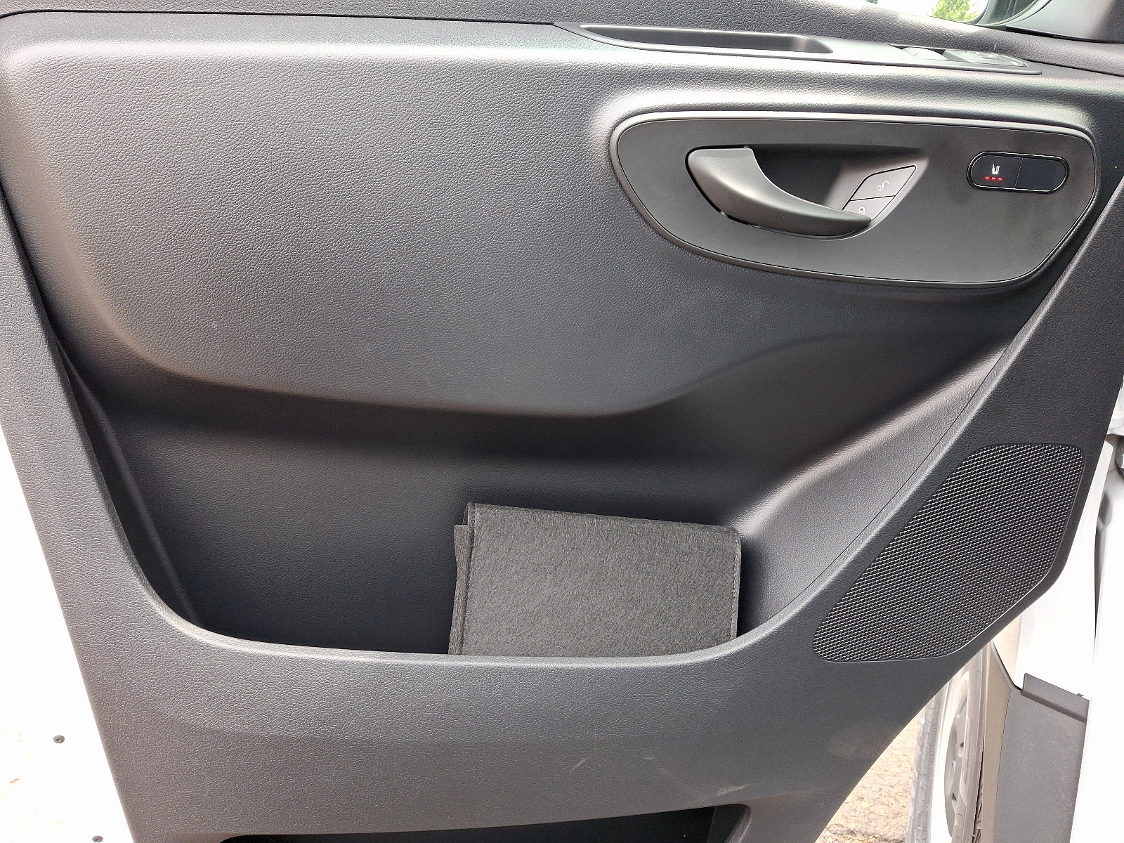 New 2025 Mercedes-Benz Sprinter 2500 image 12