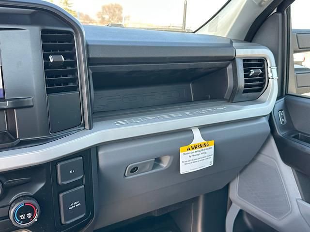New 2025 Ford F250 XL w/ XL Off-Road Package image 39