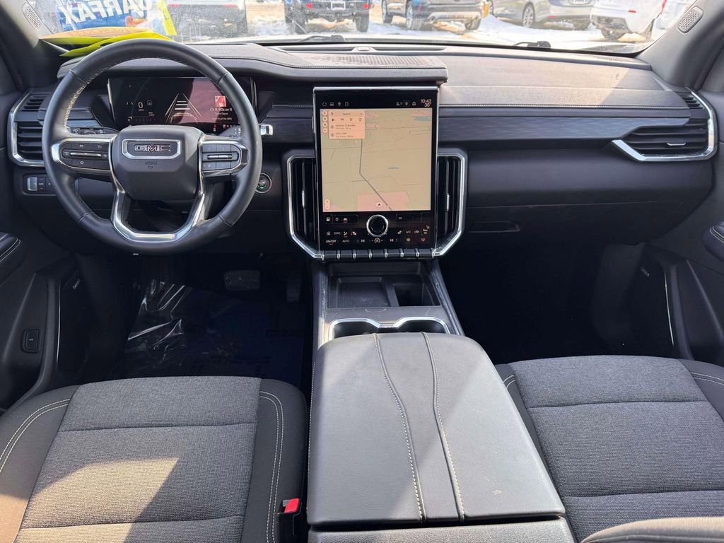 Used 2025 GMC Acadia Elevation image 3