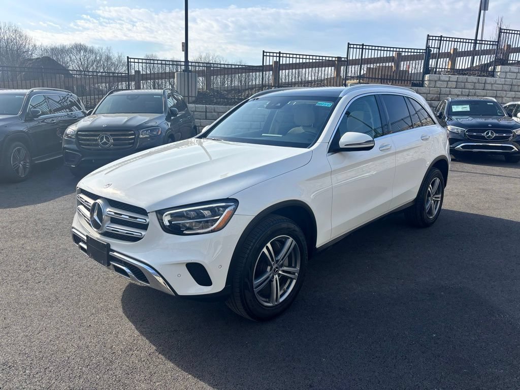 Certified 2022 Mercedes-Benz GLC 300 4MATIC image 2