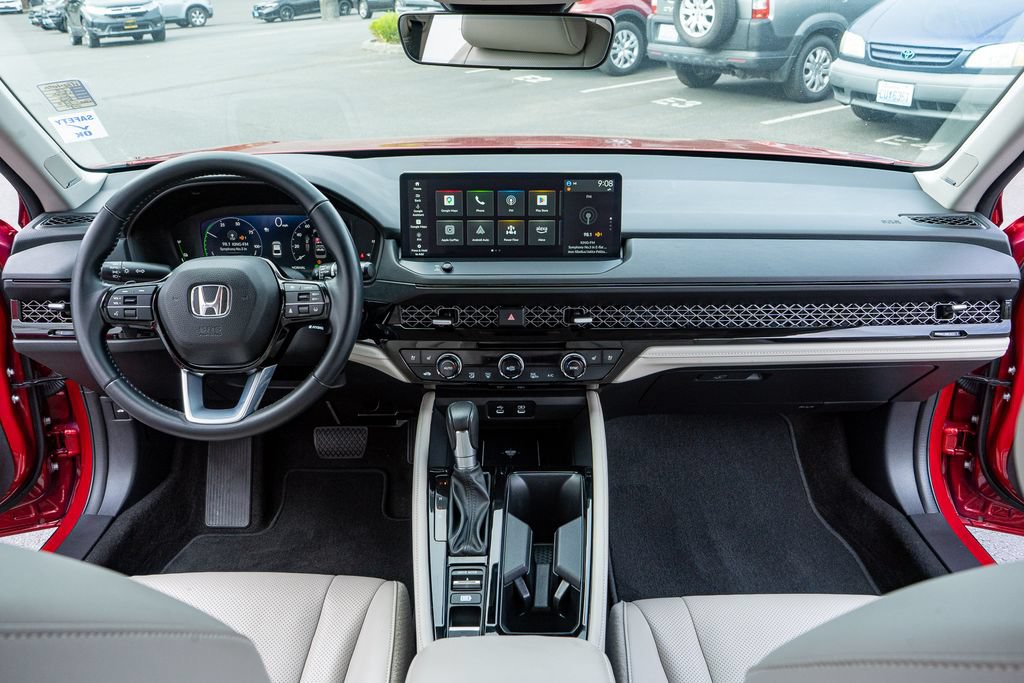 Certified 2023 Honda Accord Touring image 24
