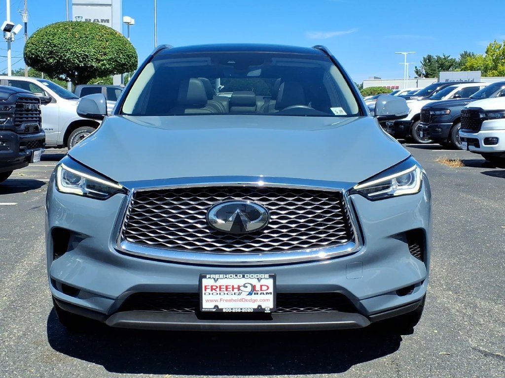 Used 2023 INFINITI QX50 Luxe AWD/4WD image 2