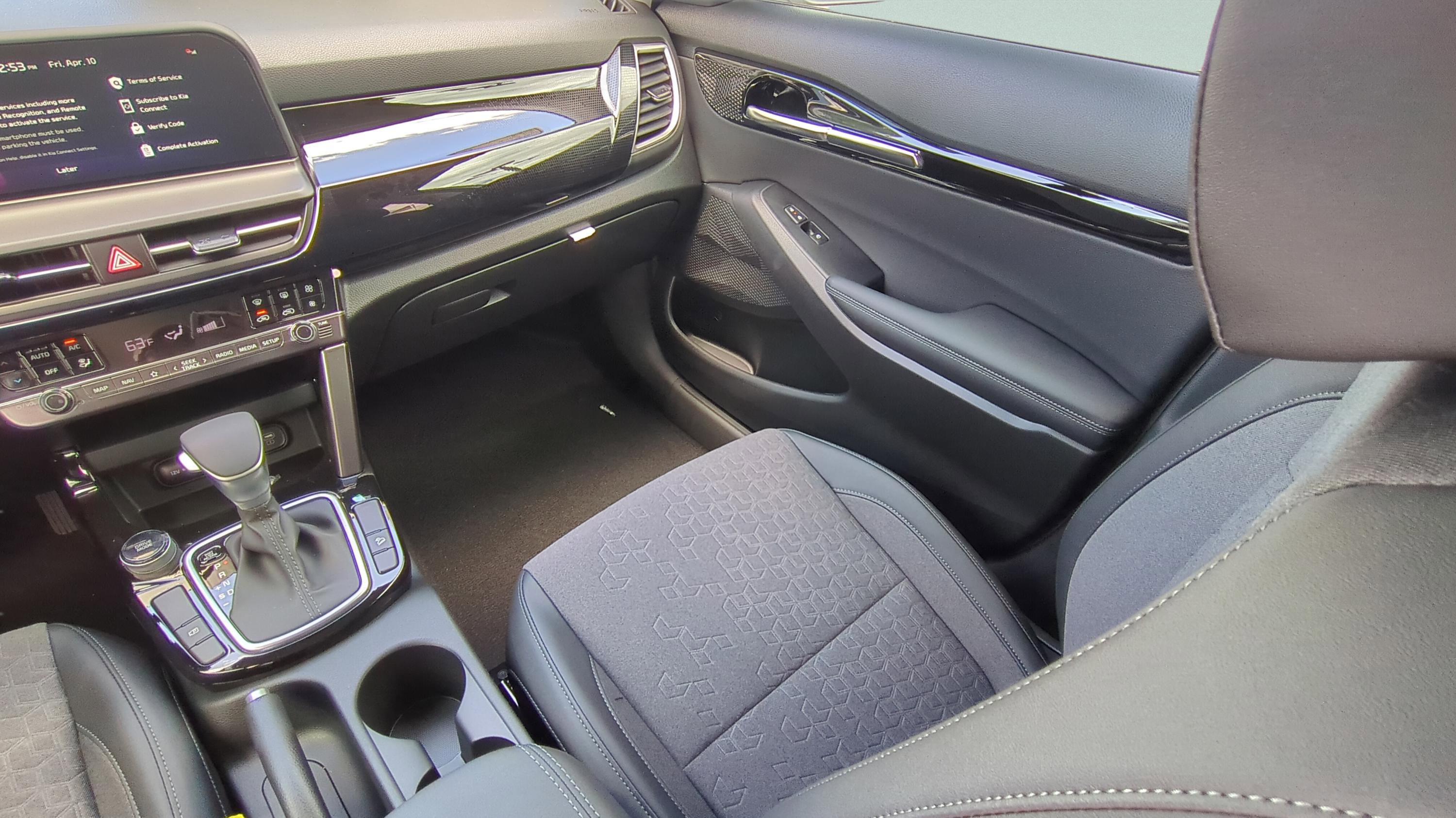 New 2026 Kia Seltos S FWD image 12