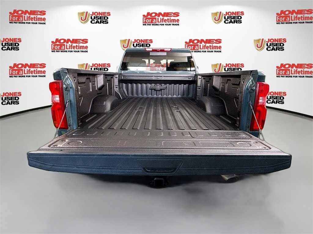 Used 2025 Chevrolet Silverado 3500 LT w/ Safety Package image 28