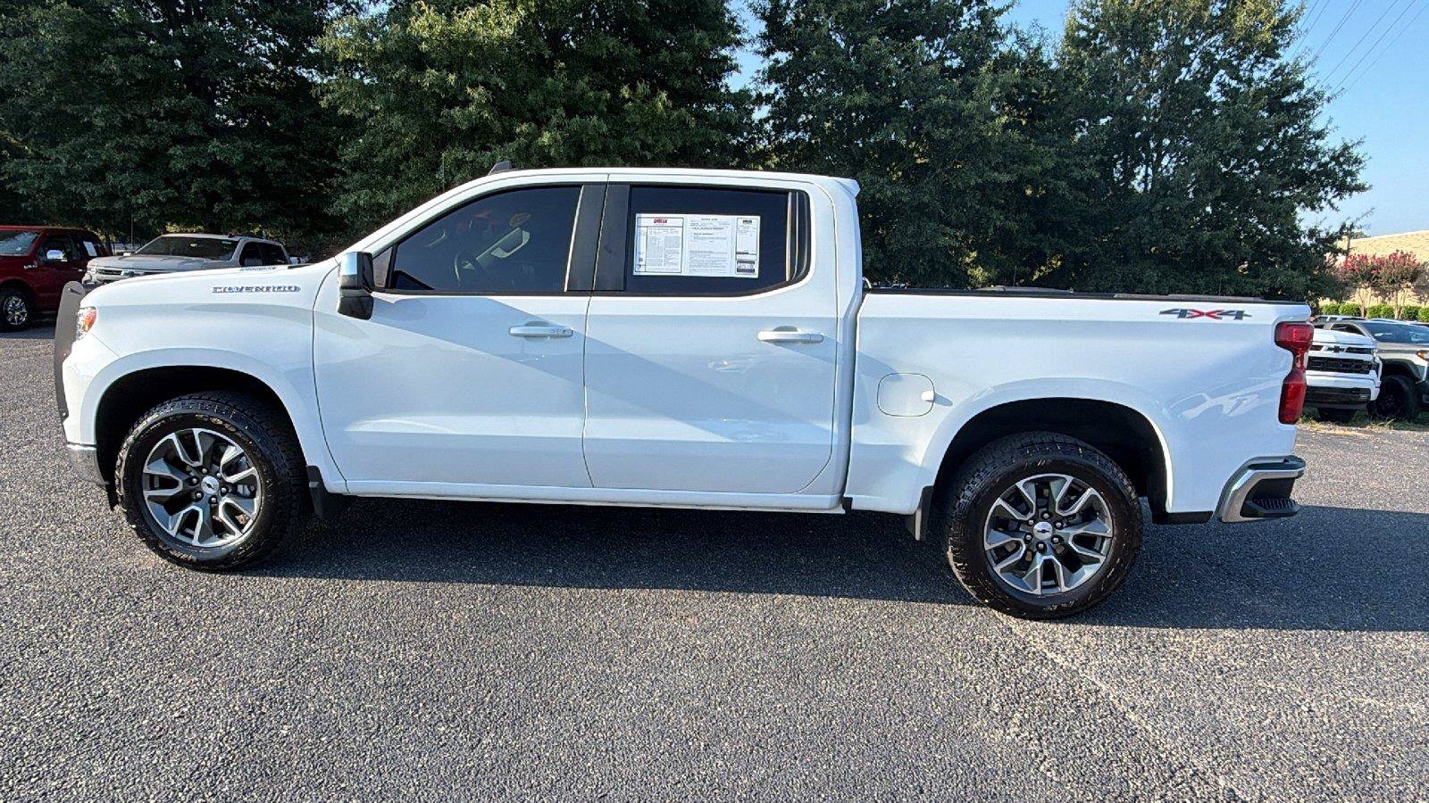 Used 2023 Chevrolet Silverado 1500 LT AWD/4WD image 8