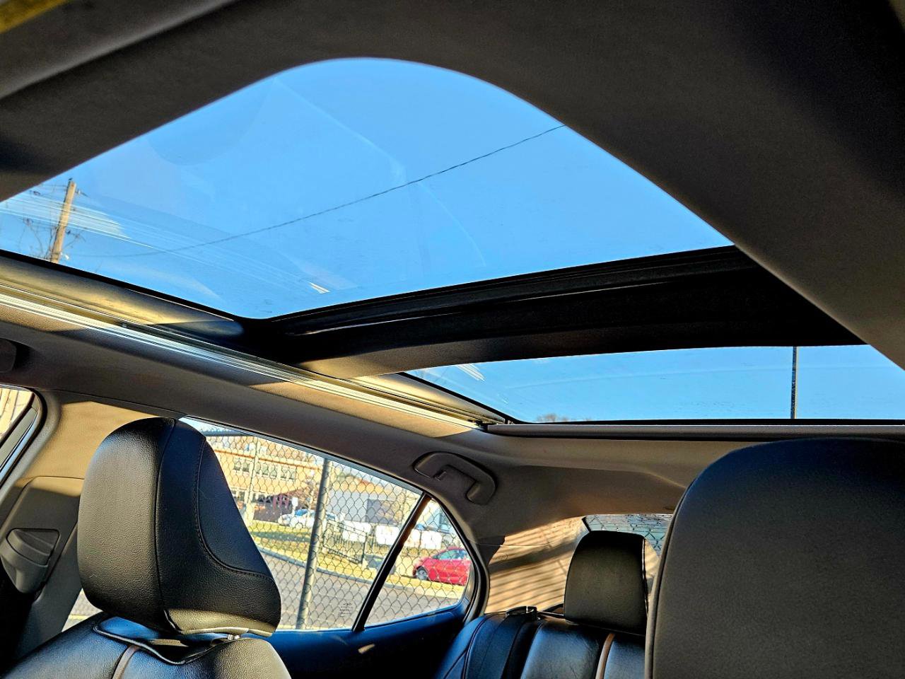 Used 2018 Toyota Camry XLE w/ Protection Package (Q2) image 16