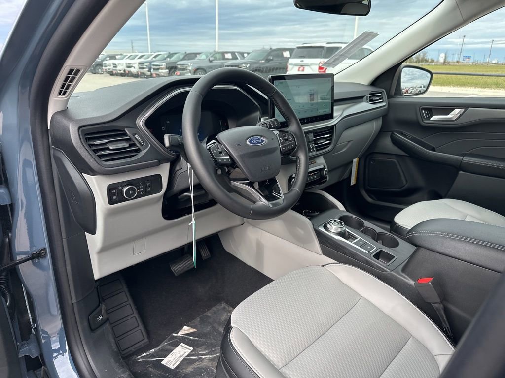 New 2026 Ford Escape SE image 12