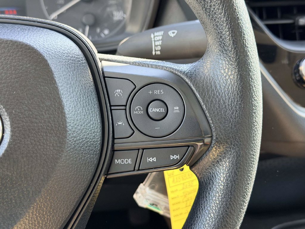 Certified 2025 Toyota Corolla LE FWD image 7