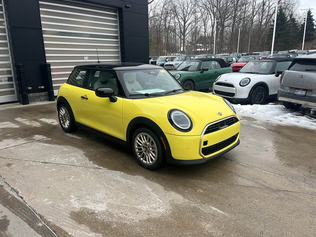 New 2026 MINI Cooper S image 2