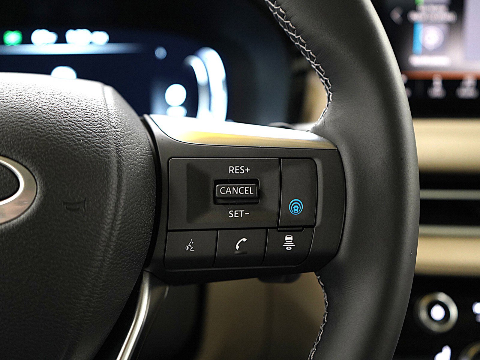 Used 2024 INFINITI QX60 Sensory image 29