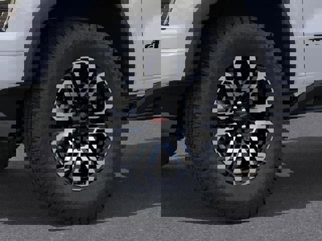 New 2025 GMC Canyon AT4 w/ Nightfall Edition image 9