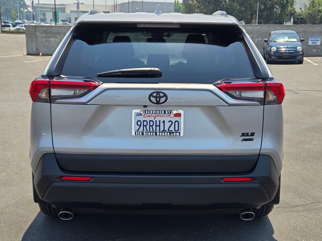 Used 2025 Toyota RAV4 XLE w/ Convenience Package AWD/4WD image 5