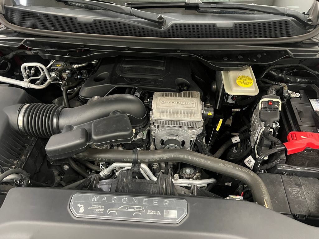Certified 2022 Jeep Wagoneer Series III RWD image 22