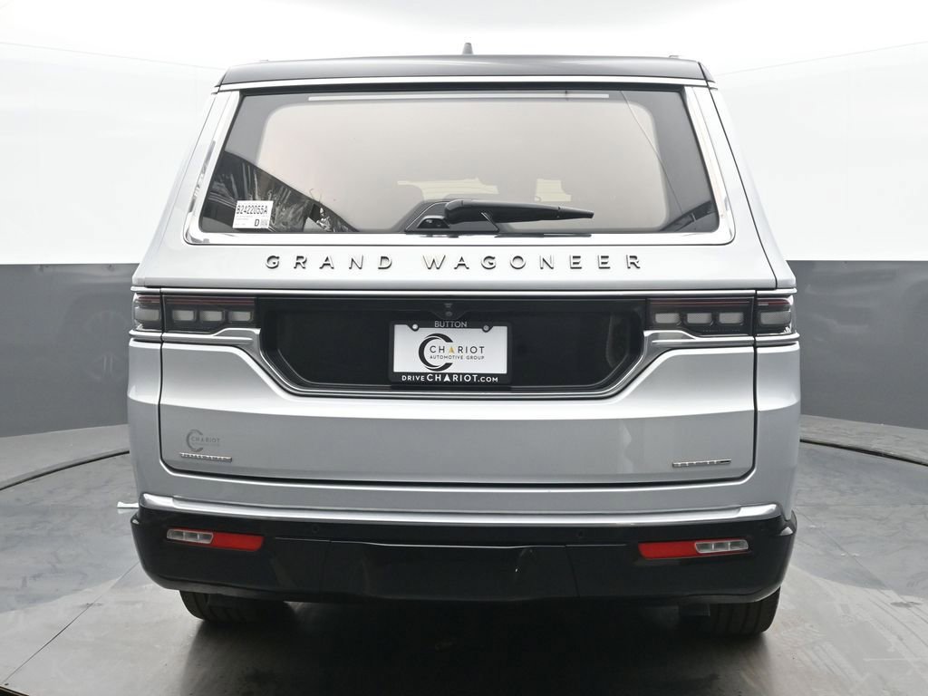 Used 2023 Jeep Grand Wagoneer Series III image 5