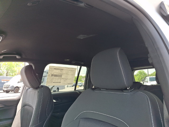 New 2026 Jeep Grand Cherokee Laredo w/ MOPAR Finishing Package AWD/4WD image 9