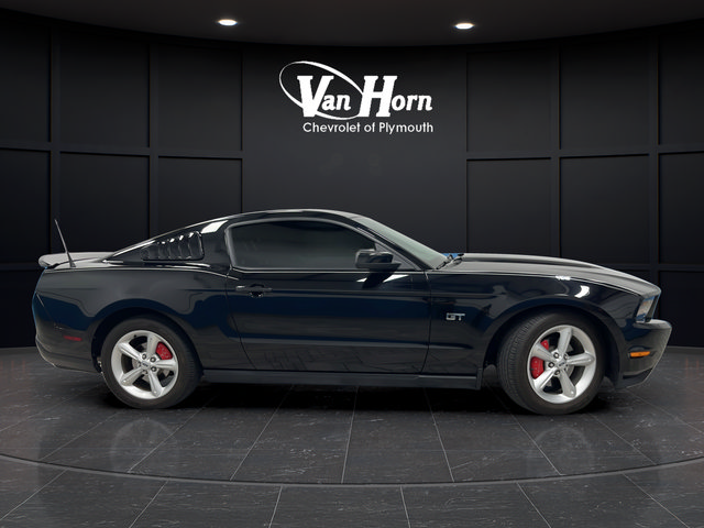 Used 2010 Ford Mustang GT RWD image 8
