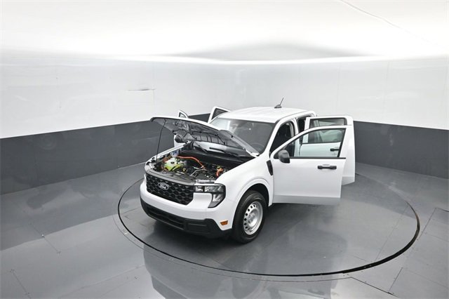 New 2025 Ford Maverick XL w/ Equipment Group 101A image 40