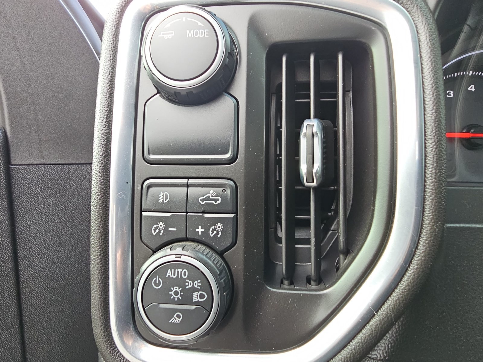 Used 2020 Chevrolet Silverado 2500 LTZ w/ LTZ Plus Package RWD image 24