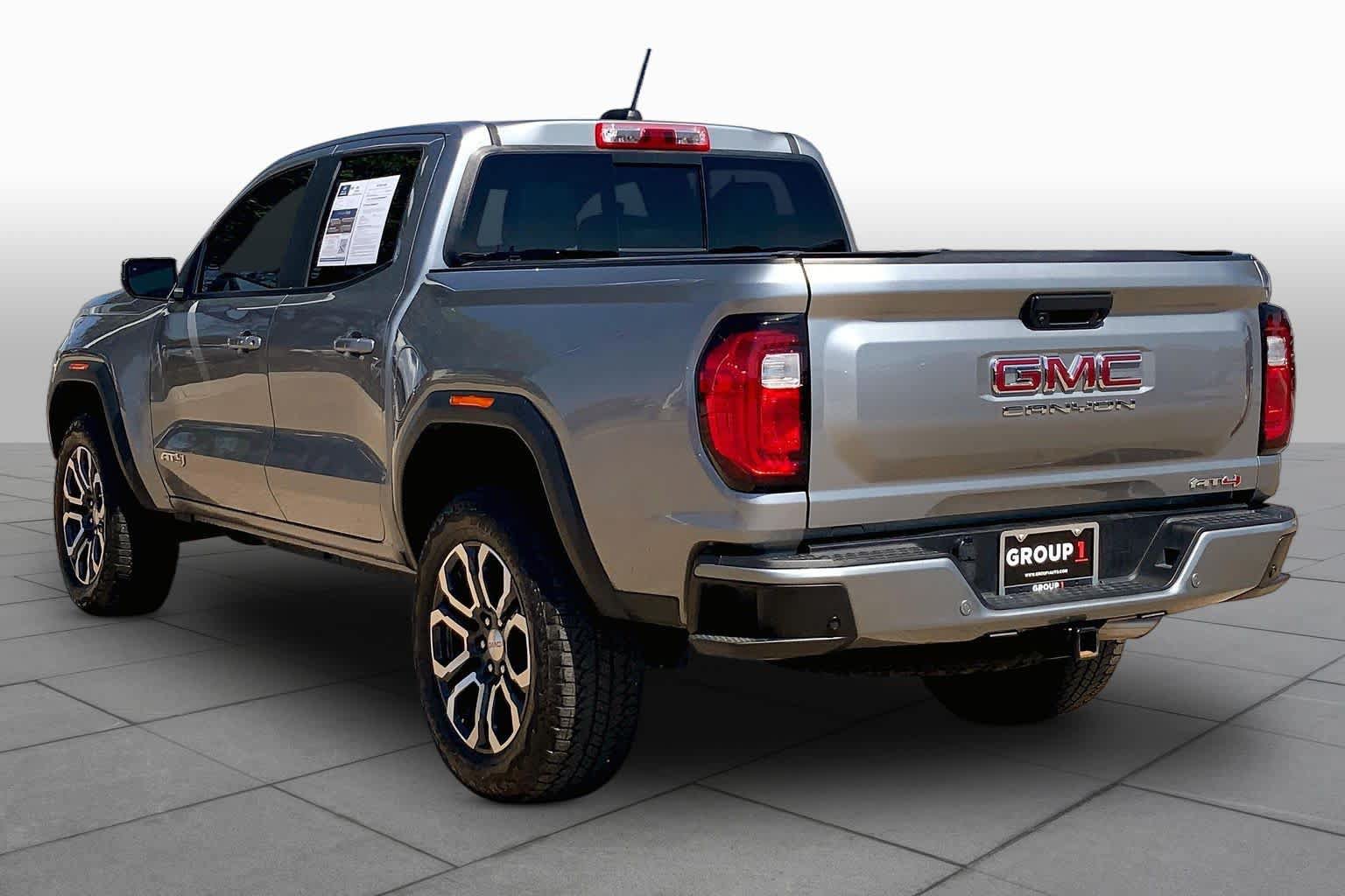Used 2023 GMC Canyon AT4 w/ AT4 Premium Package AWD/4WD image 12
