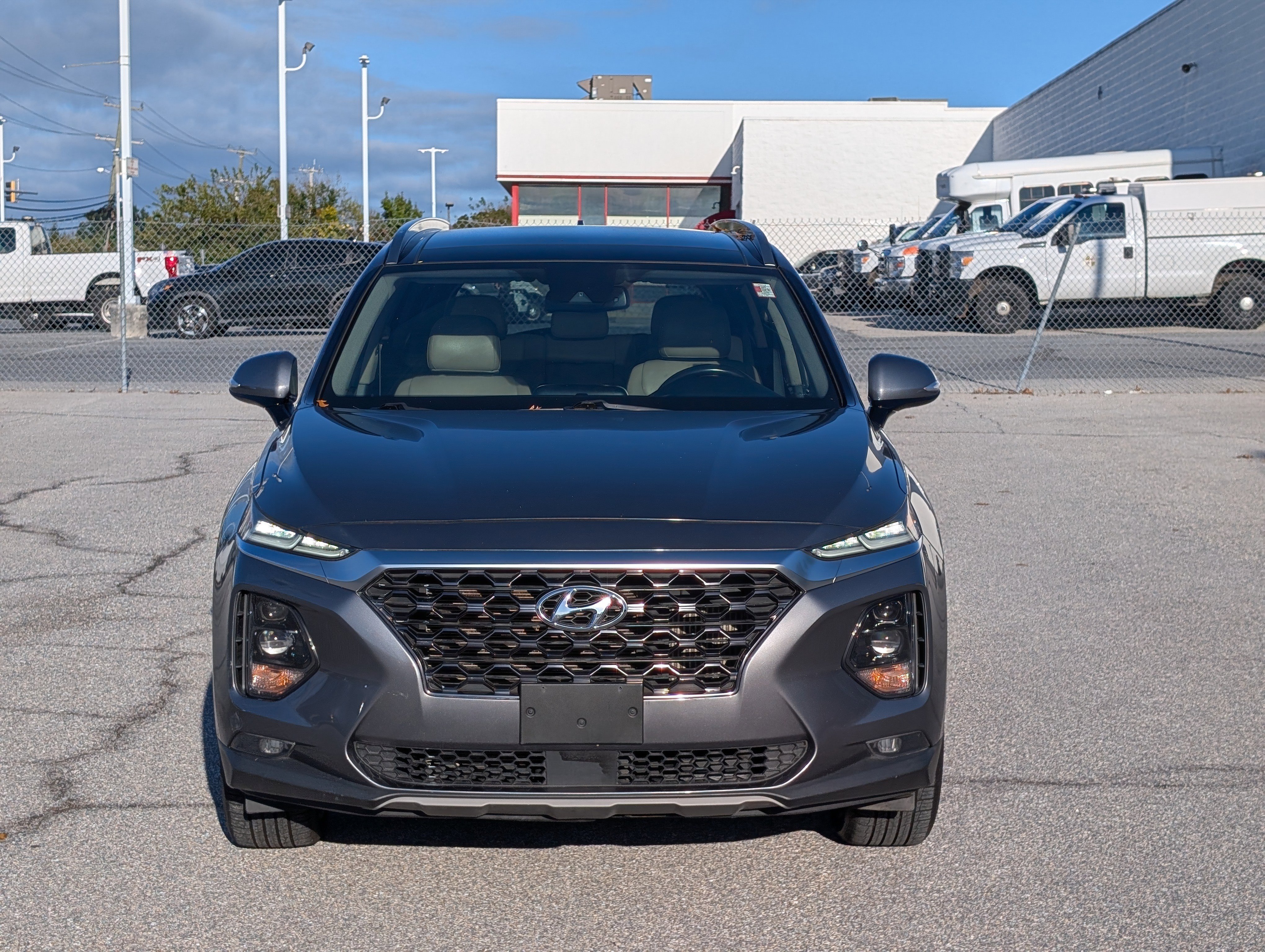 Used 2019 Hyundai Santa Fe Limited image 8
