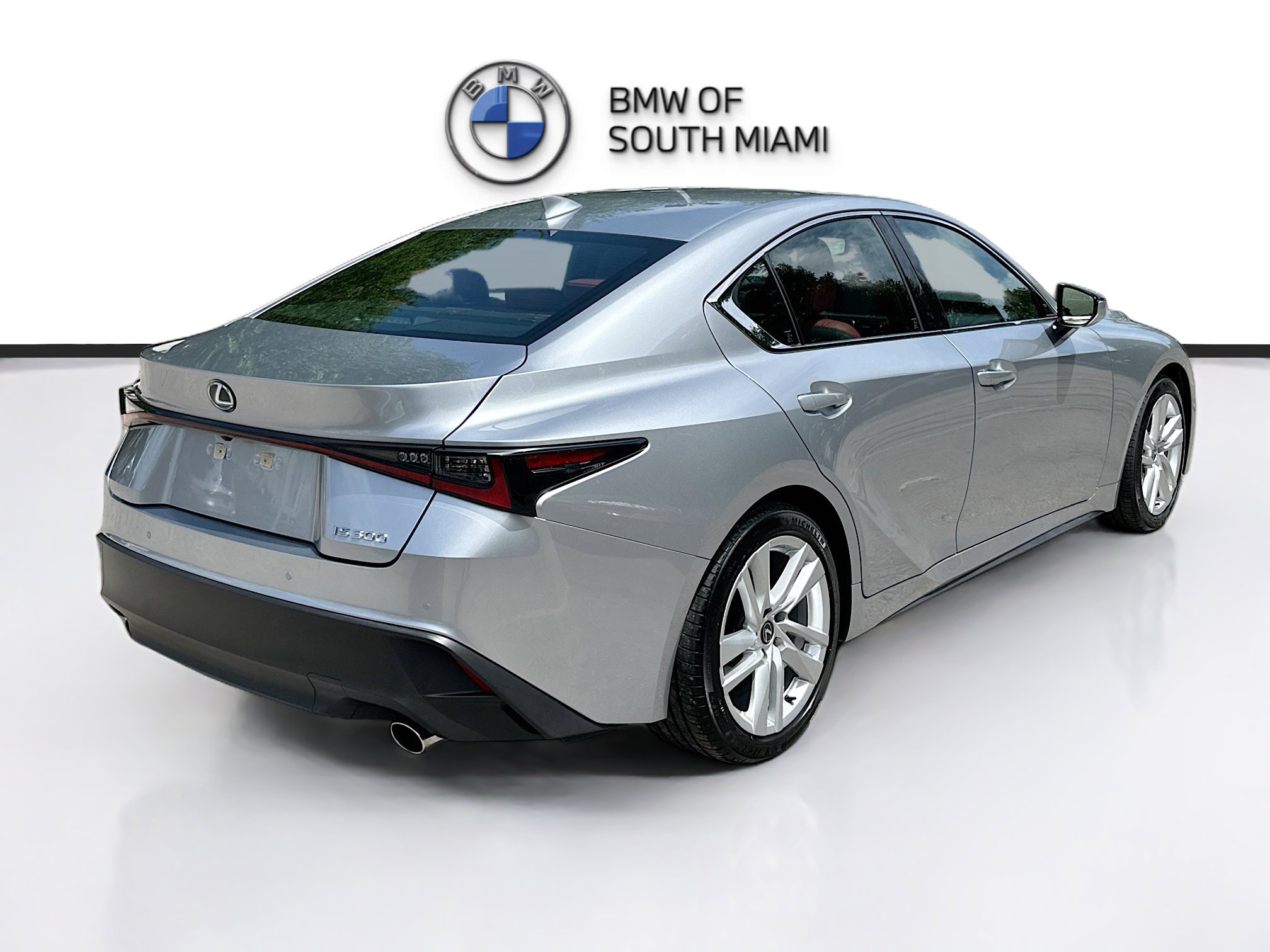 Used 2025 Lexus IS 300 w/ Comfort Package RWD image 7