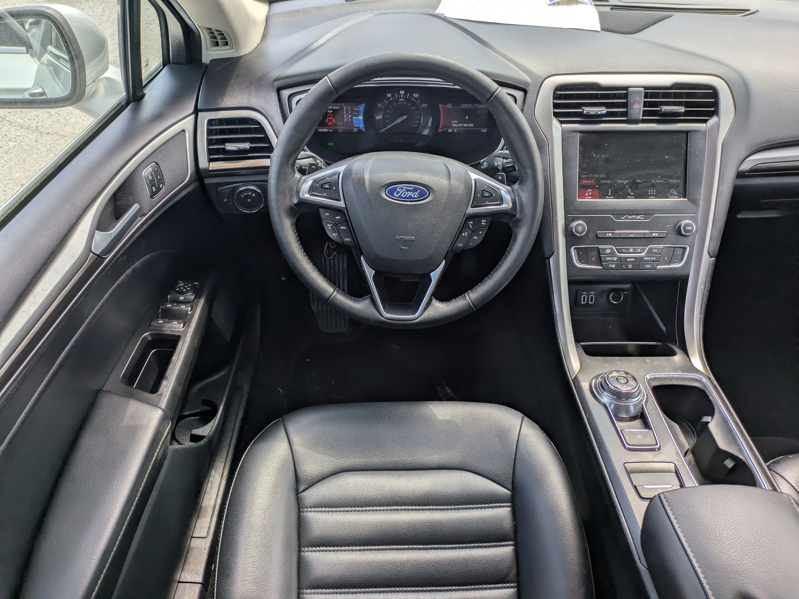 Used 2019 Ford Fusion SEL FWD image 14