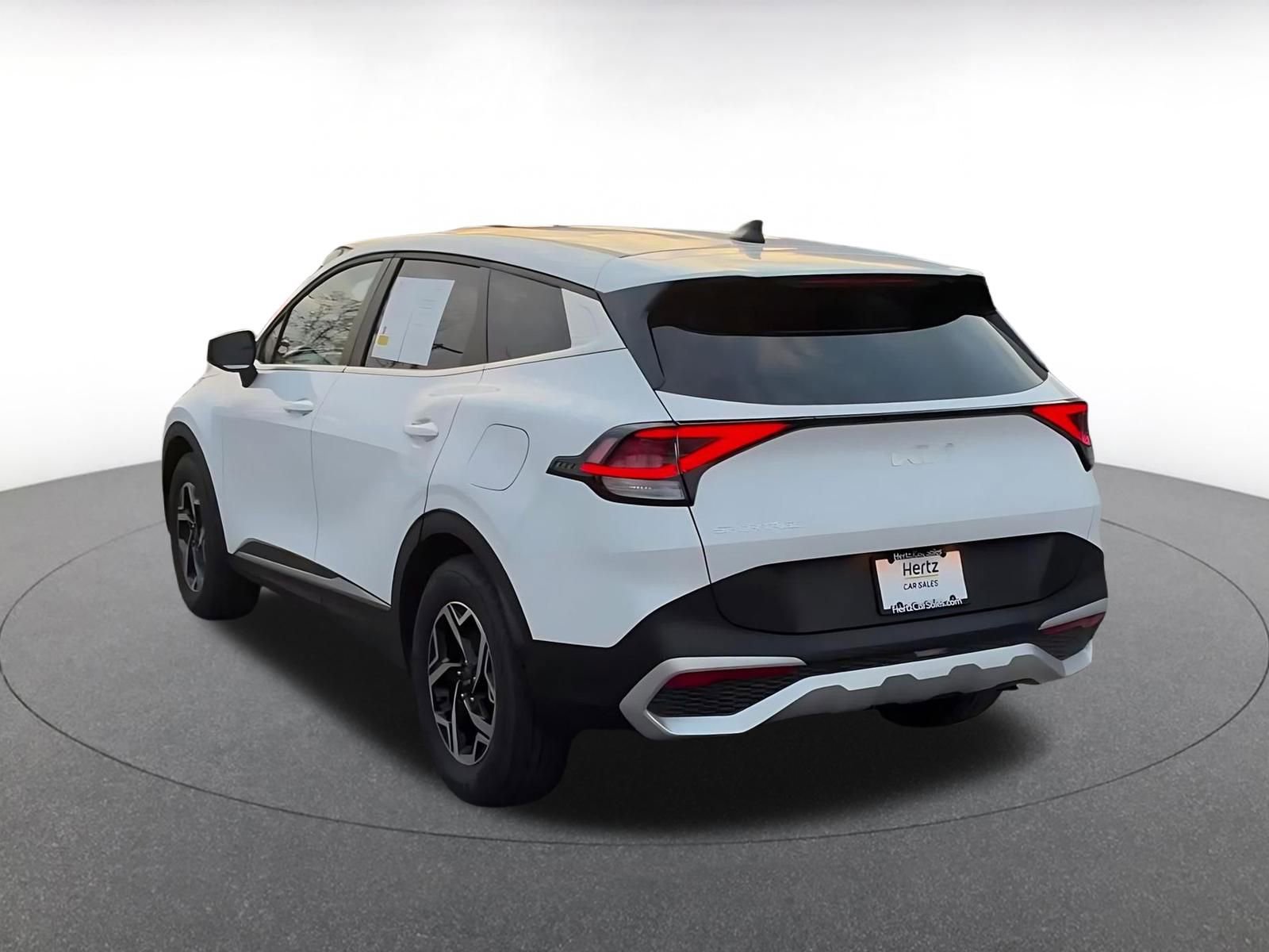 Used 2025 Kia Sportage LX image 11